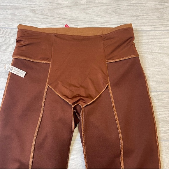 Spanx Faux Suede Leggings in Rich Caramel Tummy Control Women’s Size XL - Picture 7 of 14